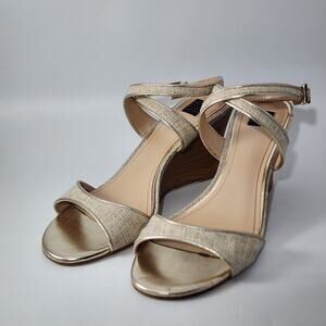 White House Black Market Gold Wood Wedge Sandals Women's Size 10 M
